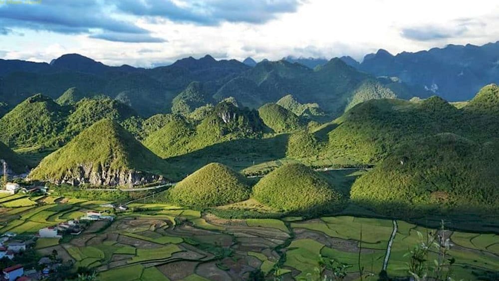 Each area within the park showcases different stages of karst development and erosion